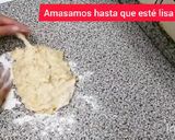 Foto del paso 4 de la receta: Empanada de atún/ masa sin levadura