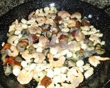 A picture of step 1 of Paella My Way.