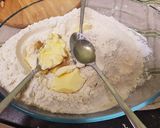 A picture of step 3 of Chapati type 2.
