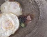 Foto langkah ke 5 dari resep Telur ceplok masak kecap.
