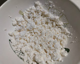 Foto del paso 2 de la receta: "Tortas" de calabacín y queso feta