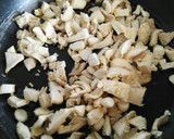 Foto del paso 3 de la receta: Macarrones con setas y soja