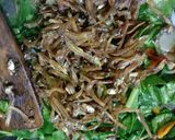 Foto langkah ke 4 dari resep Tumis pakcoy teri pedas.