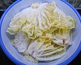 Hình bước làm 1 của món Kim chi cải thảo
