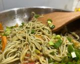 Foto langkah ke 4 dari resep Mie Goreng Sayur (mie lemonilo).