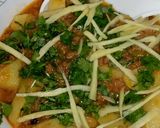 A picture of step 3 of Aloo keema.
