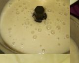 A picture of step 3 of Plain Banana shake.