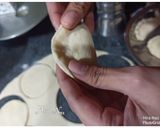 A picture of step 7 of Jau Gok Peanut Puff Dumpling.