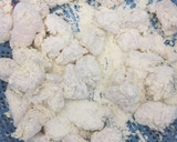 Foto langkah ke 4 dari resep Chicken Popcorn.