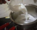 A picture of step 1 of Rose milk tea.