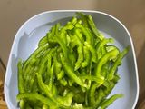 Thịt lợn xào ớt xanh