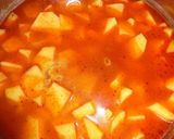 Paprikás krumpli, virslivel recept fázis 3 fotója
