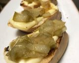 Foto del paso 7 de la receta: Montadito de manzana verde y queso 🍏🧀