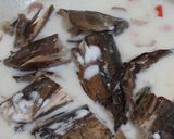 Foto langkah ke 3 dari resep Ikan Asap Kuah Santan.