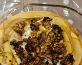 Foto del paso 5 de la receta: Dip queso brie - frutos secos, dátiles y manzana