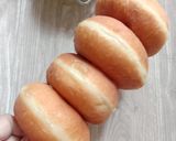 Foto langkah ke 4 dari resep Donat Maizena (Versi 2 Empuk dan Menul²).