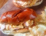Foto langkah ke 6 dari resep Fish Bun with Potato Chips.