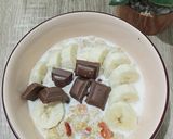 Foto langkah ke 3 dari resep Banana Choco Granola Bowl.
