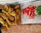 Foto langkah ke 1 dari resep Ayam Woku Kemangi khas Manado.