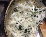 Foto del paso 1 de la receta: Empanadas de cebolla, tomate, queso y huevo