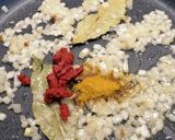 Foto del paso 5 de la receta: Pollo con tomate