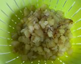A picture of step 4 of Soft Spanish Potato Omelette with Onion.