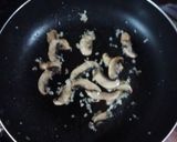 Foto del paso 5 de la receta: Capeletis caseros de espinaca y pollo a la crema de champignon