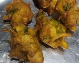 A picture of step 6 of Crispy corn onion fritters.