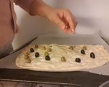 صورة لخطوة 3 من وصفة خبز الفوكاتشا الإيطالي 😋😋