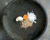 Foto langkah ke 1 dari resep Soto Ayam Kuah Bening.