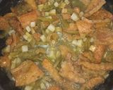 Foto del paso 6 de la receta: Chicharrón duro con nopales y papas