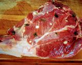 Foto do passo 5 de Pernil de Cordeiro ao Alho e Alecrim