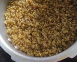 A picture of step 2 of Methi fenugreek seeds and papad sabji.