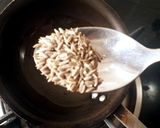 A picture of step 3 of Phulki raita.