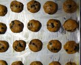 Foto langkah ke 8 dari resep Melty Pumkin Cookies.