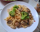Foto langkah ke 8 dari resep Spaghetti Jamur Brocolli.