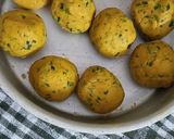 A picture of step 4 of Multigrain Methi Masala Thepla.