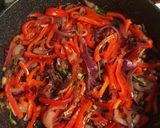 Foto del paso 3 de la receta: Cebolla y morrón caramelizados