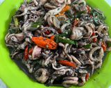 Foto langkah ke 3 dari resep Tumis Cumi Hitam.