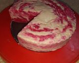 A picture of step 4 of Miss Ria Khairiyah's Puding Roti Tawar Zebra-in pink.