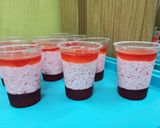 A picture of step 7 of Strawberry jelly cream.