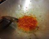 Foto langkah ke 5 dari resep Nasi goreng sosis.