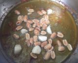 Foto del paso 1 de la receta Chuletas de cerdo con frutos secos en salsa