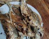 Foto langkah ke 2 dari resep Tumis Ikan Kembung.