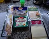 Foto del paso 1 de la receta: Empanada 4 quesos