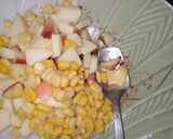 A picture of step 4 of Apple and corn salad.