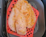 Foto del paso 2 de la receta Pechuga de pollo marinado en freidora de aire