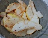 Foto langkah ke 2 dari resep Rujak Pir Bumbu Bangkok.