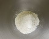 Une image de l'étape 1 de Pâte brisée vanille, érable et crème.
