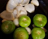 A picture of step 4 of Pork with Three Chiles.
